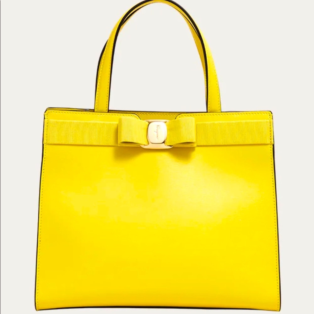 💛SALVATORE FERRAGAMO VARA BOWTOP HANDBAG💛